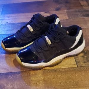 Air Jordan Retro Low Top Sneaker